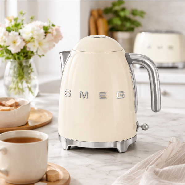 Smeg Kettle Cream 1.7L | Smeg Kettle South Africa - Image 2
